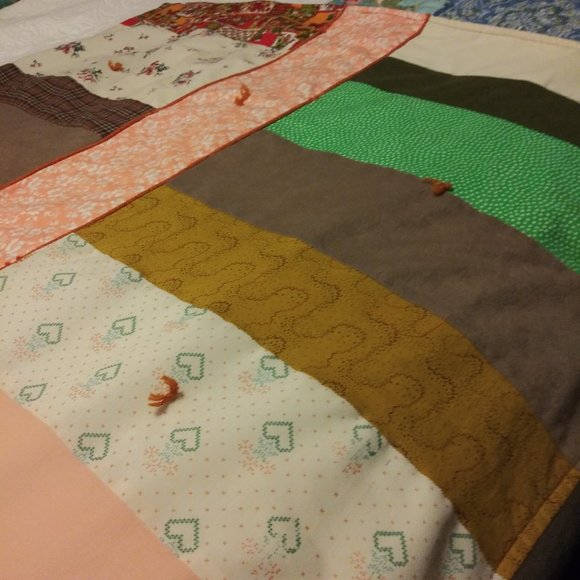 2259 Hand Crafted Throw - Picture 5 of 11